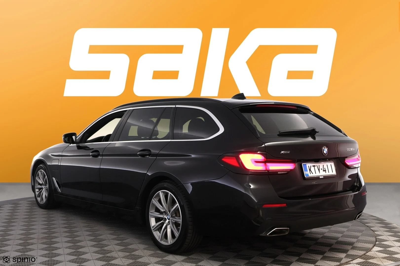 Car Image - 4GJHEKJGbCQ1b1amxKUX1y