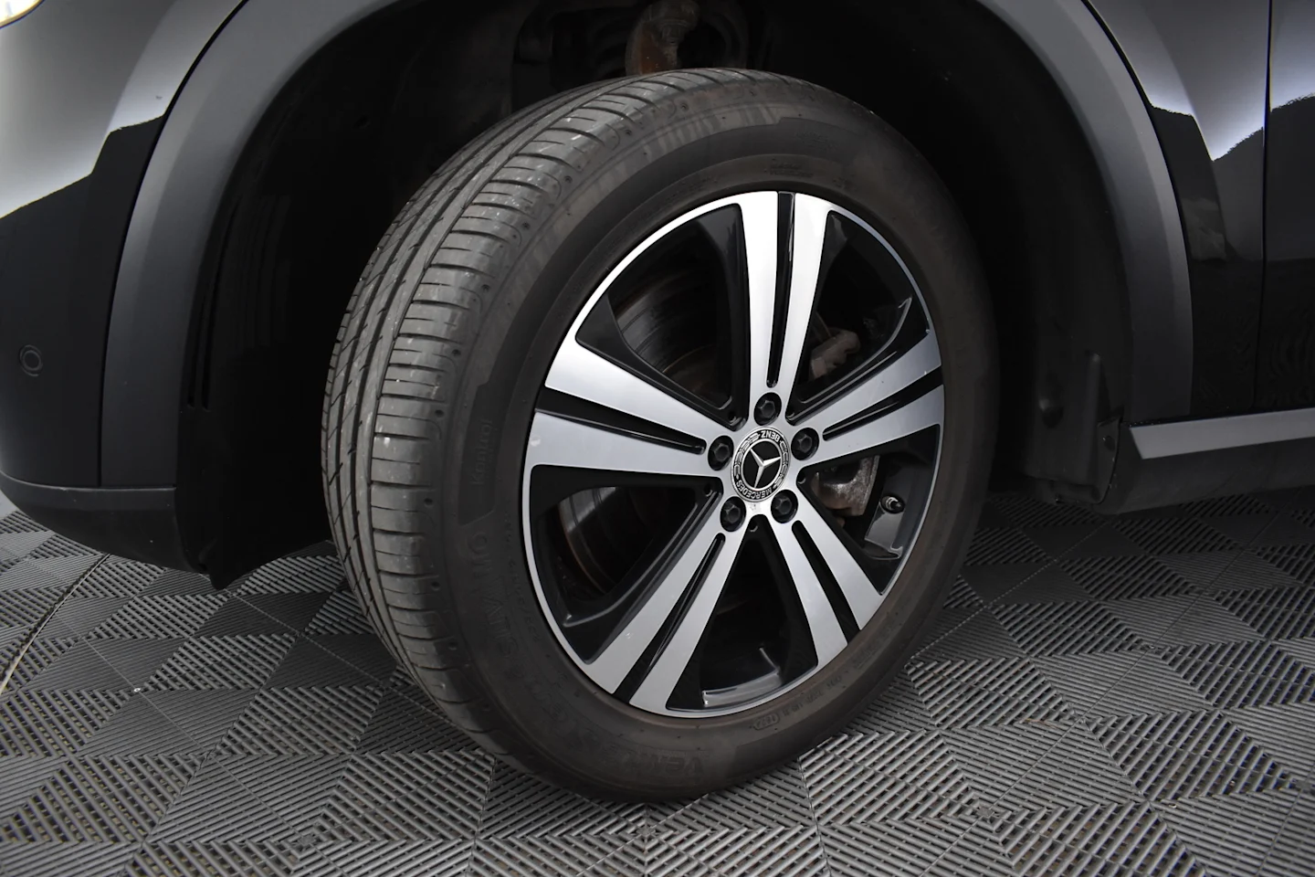 Car Image - 3yXzaTY9WhU3NcIvQtpD0T