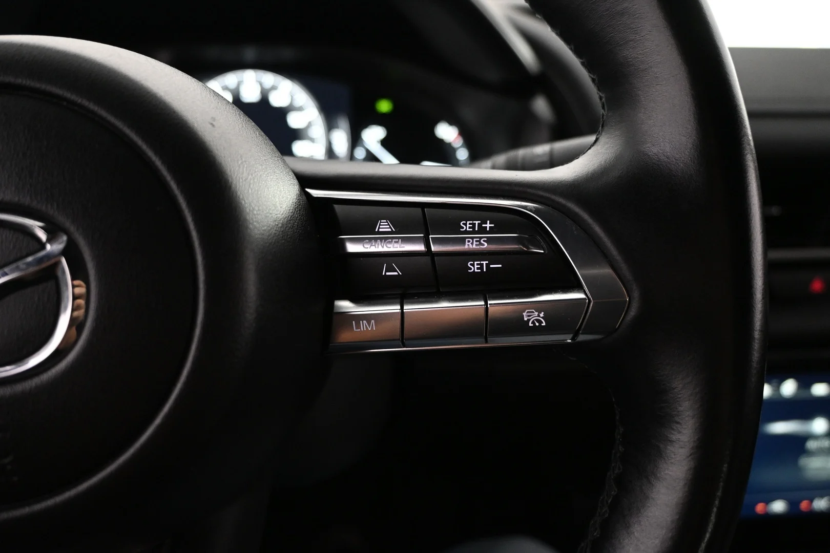 Car Image - 5yjkwO0eTCbH6hlqjqHM2C