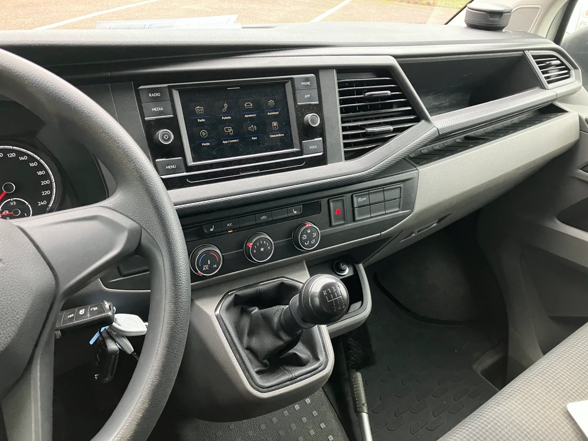 Car Image - 6YiYAASDTSbklSJg6W73AH