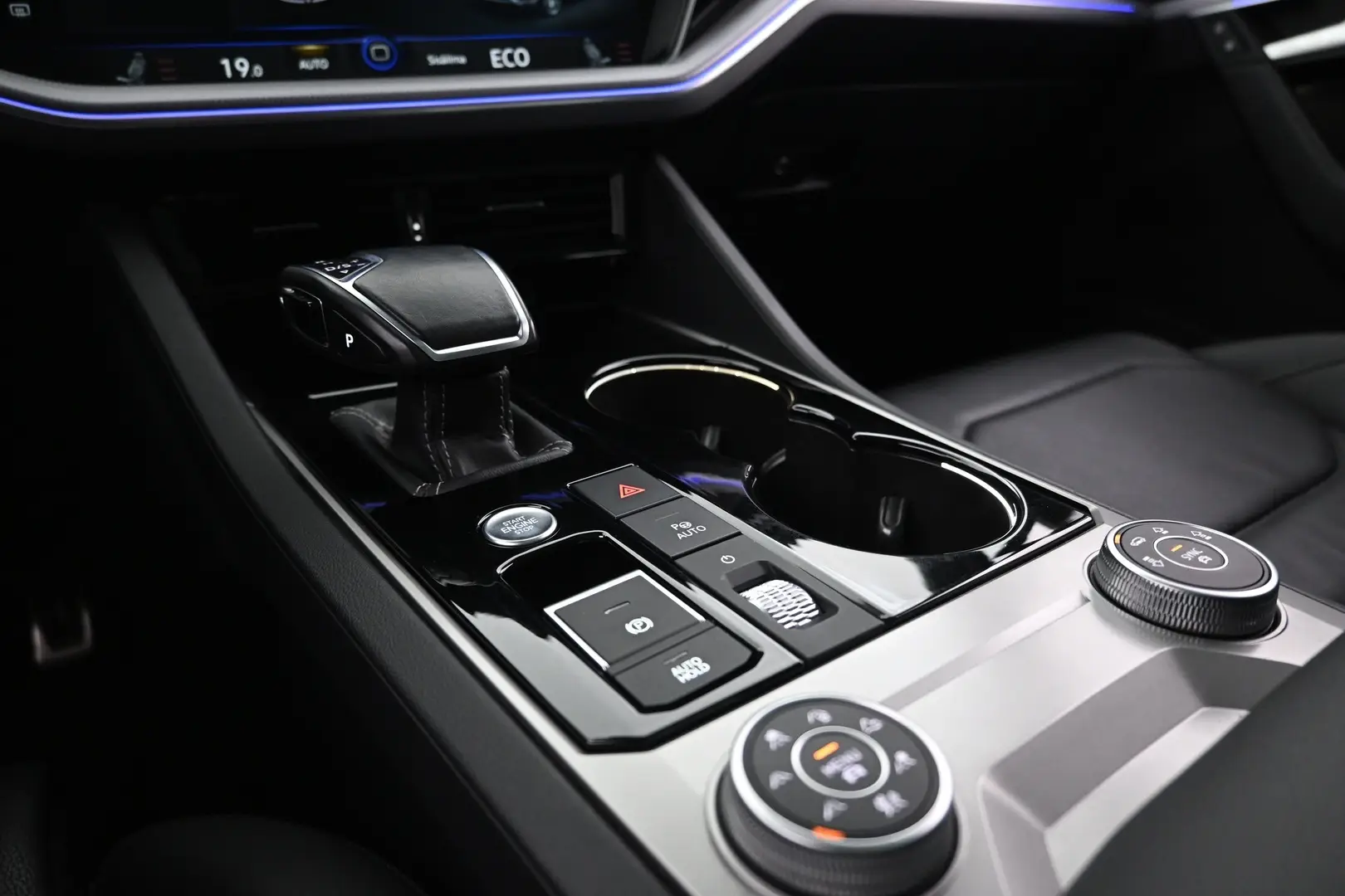 Car Image - 5HhXgHx9a5LYbG4SrZzFHv