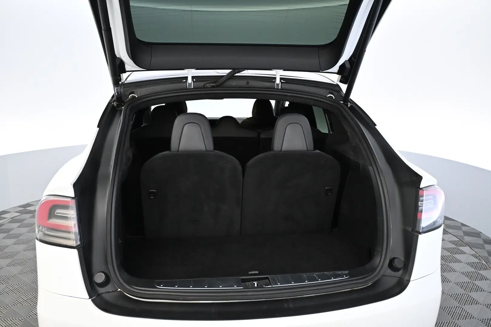 Car Image - 3stmhi3L6jjZI0UPXJ6BpL