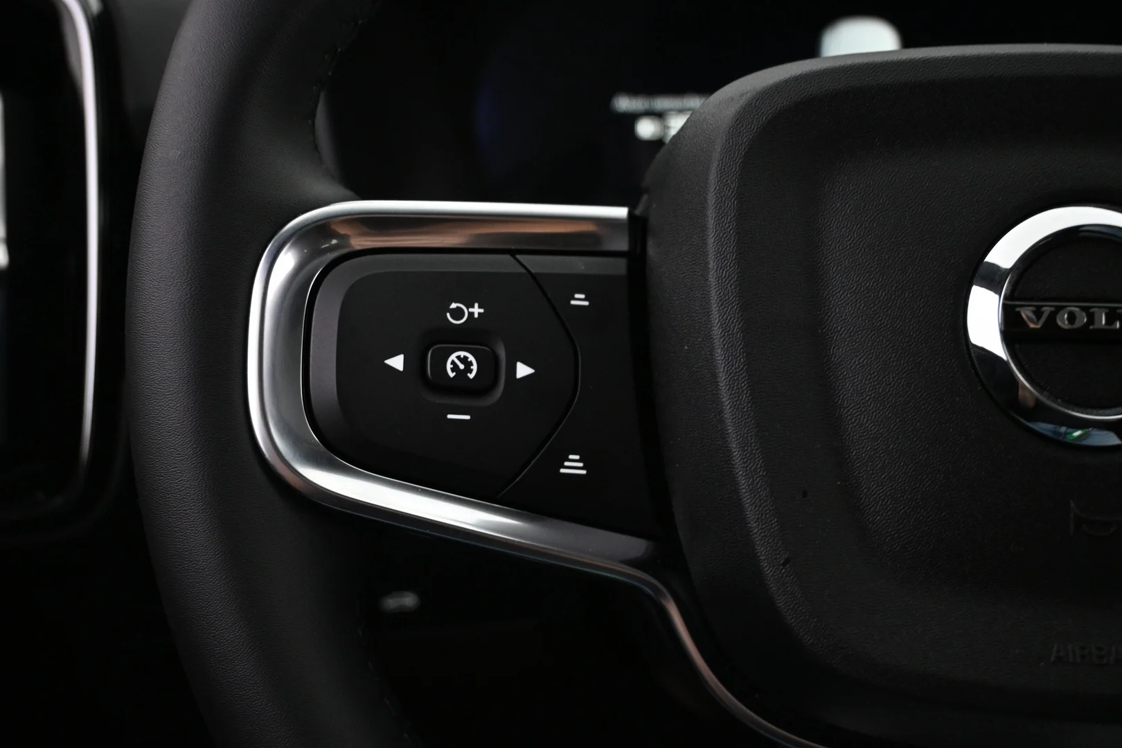 Car Image - 6nY89s8gcGhAKzYyn2dCyz