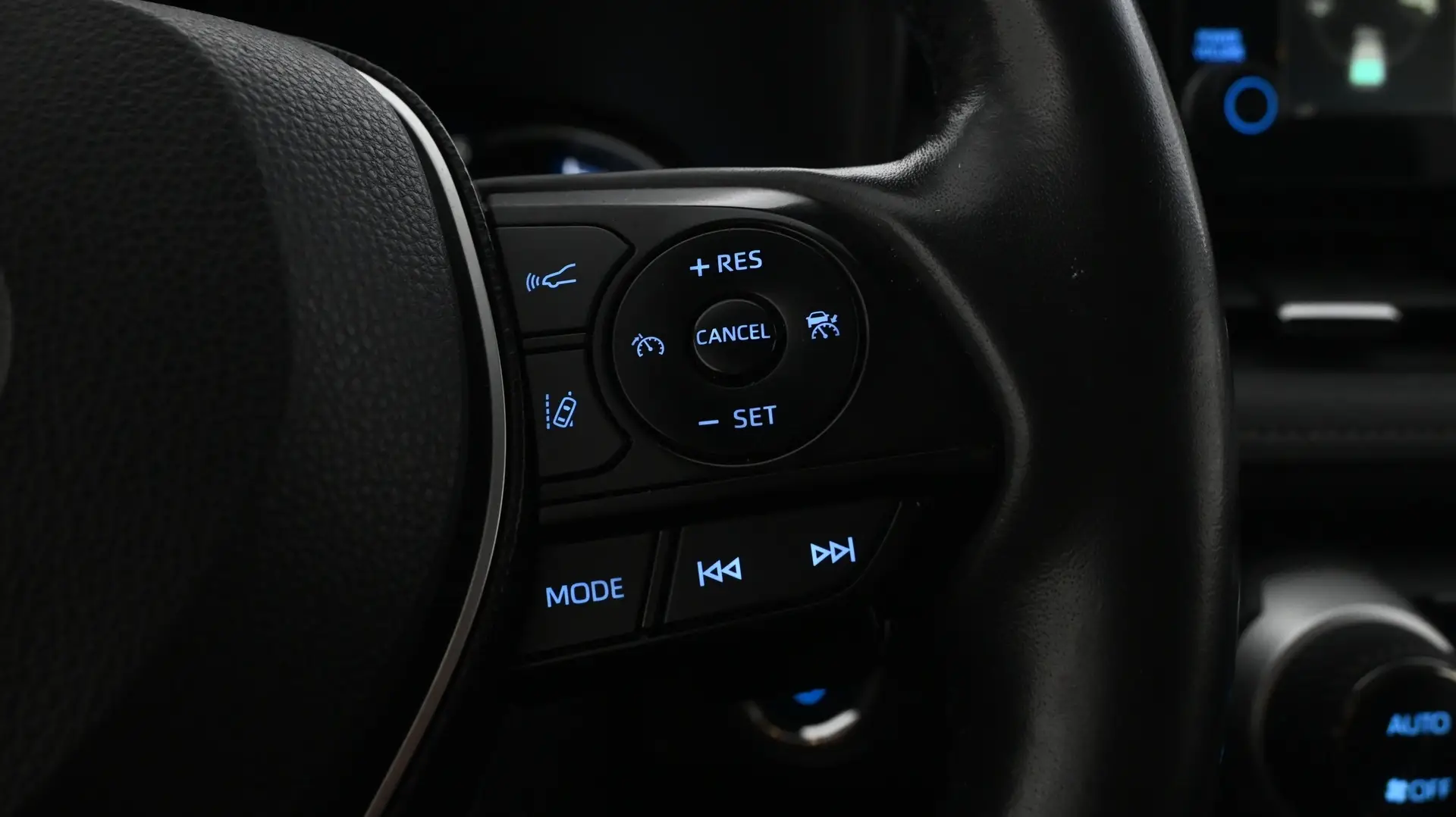 Car Image - 6Zj7MIr0LAv9MQAQ7jAZFo