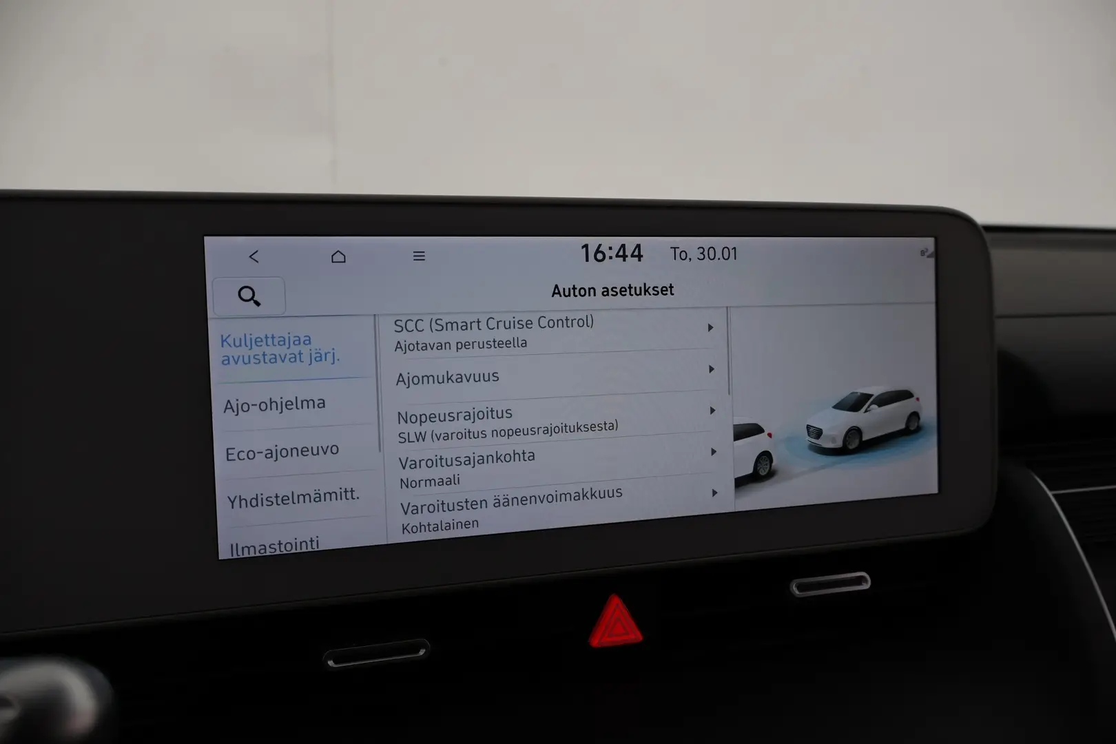 Car Image - 7F1nyAcoVd5ydqUq8I9G6S
