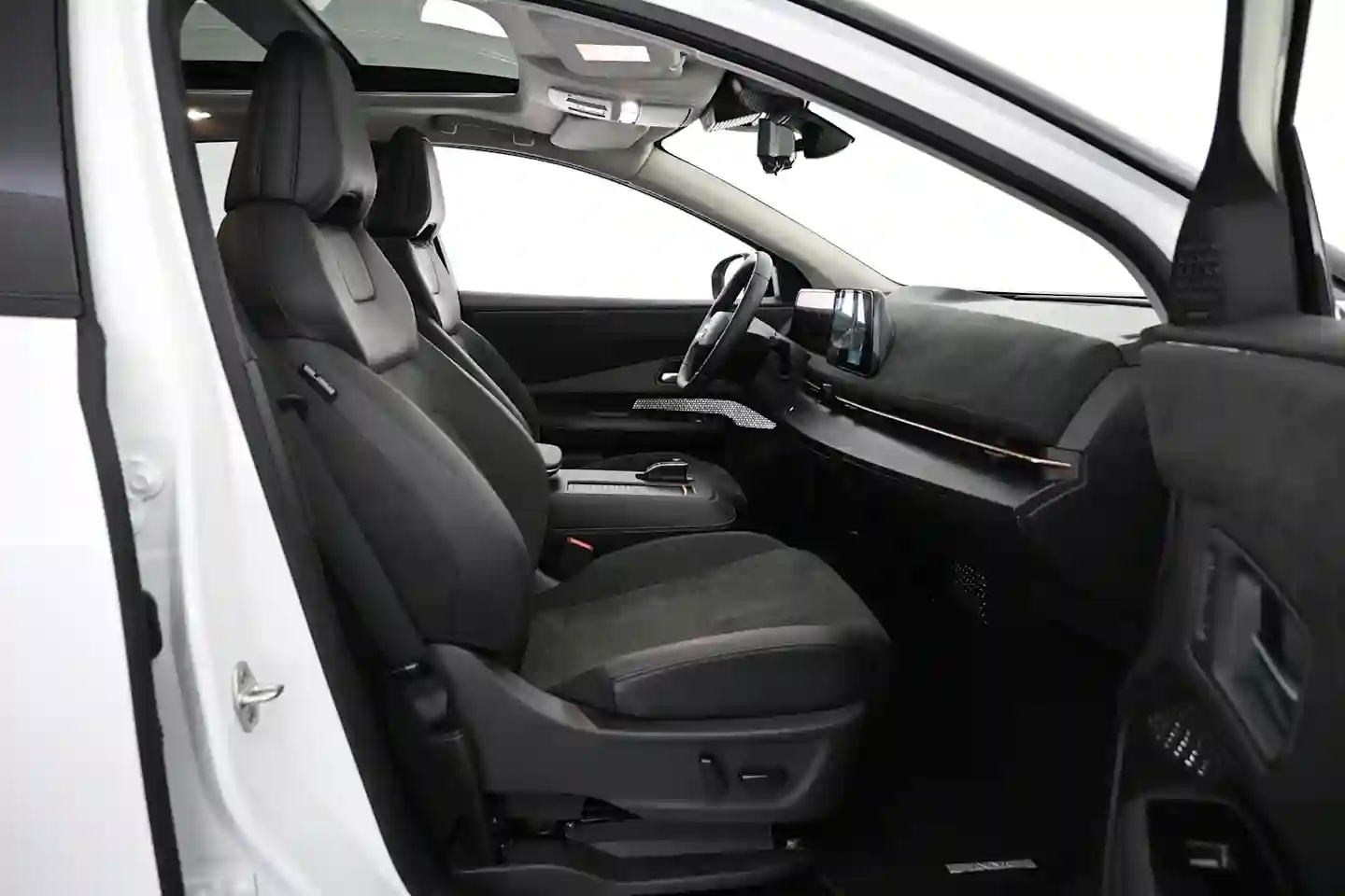 Car Image - 1ek0awJZHJg9NmLZJWddPU