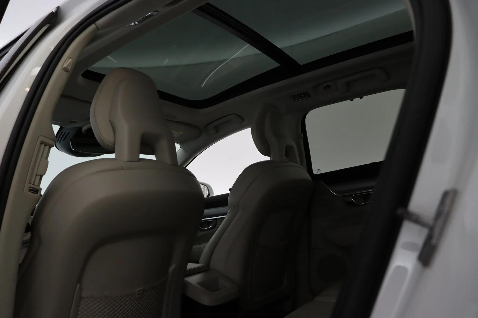 Car Image - 6gSsmm9arFB3htwCJno3wi