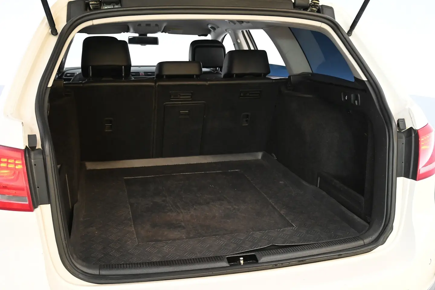 Car Image - 5ym0vzkwTk6PyG4QnBlHYL