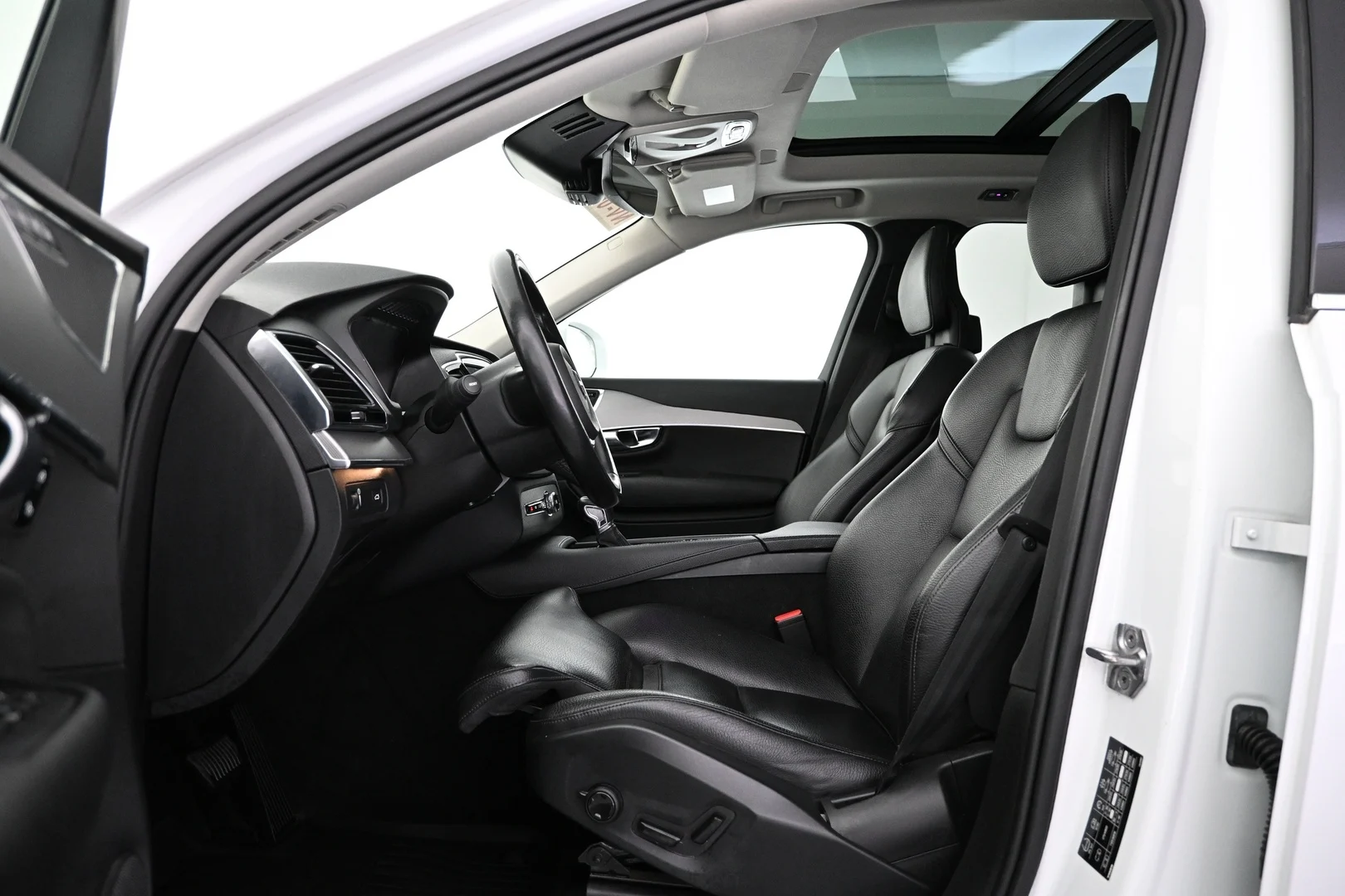 Car Image - 3Y76CznNJwSuHmAqSSDjPJ
