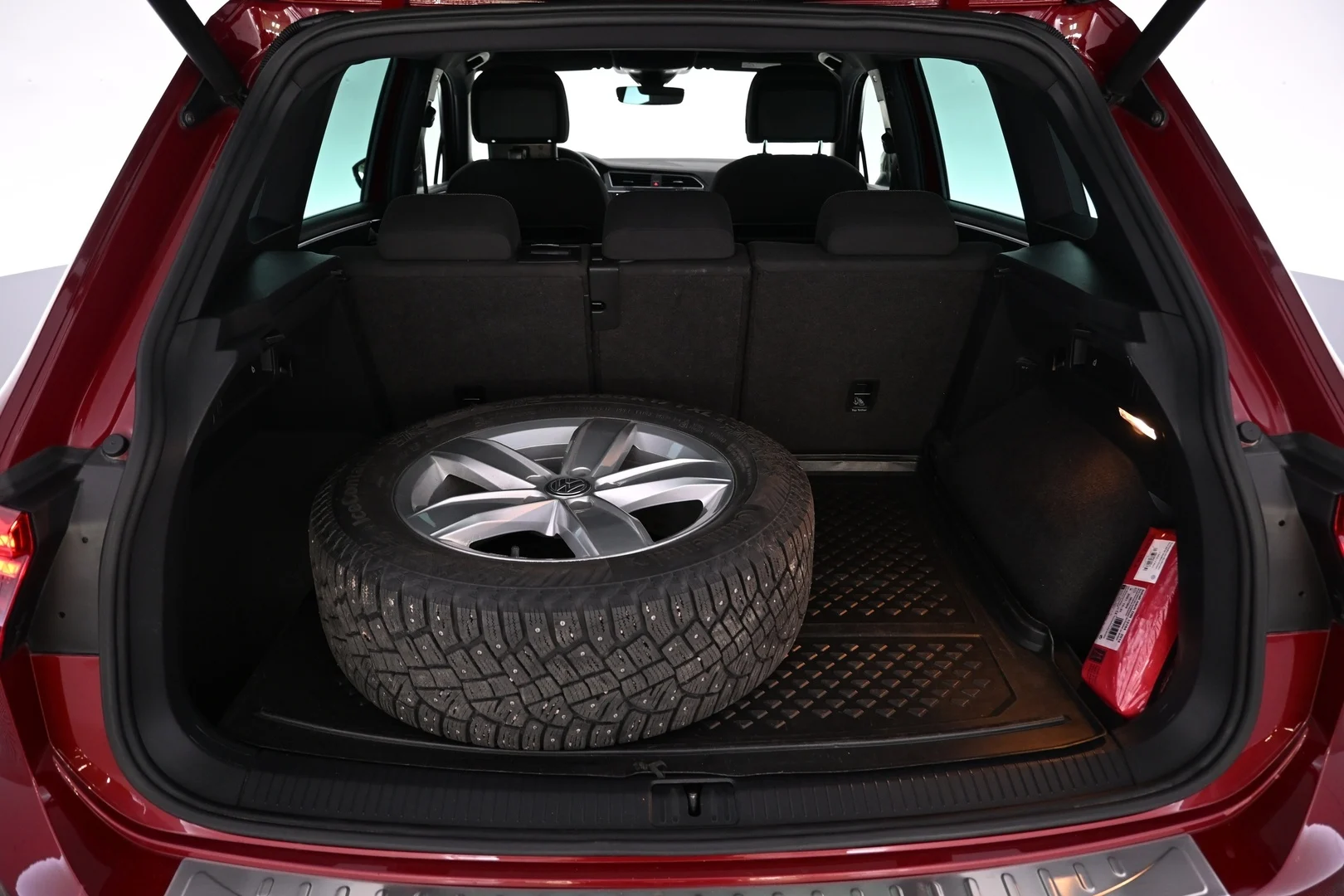 Car Image - 6cMPbRnynJ8N3dvHnqtQ3e