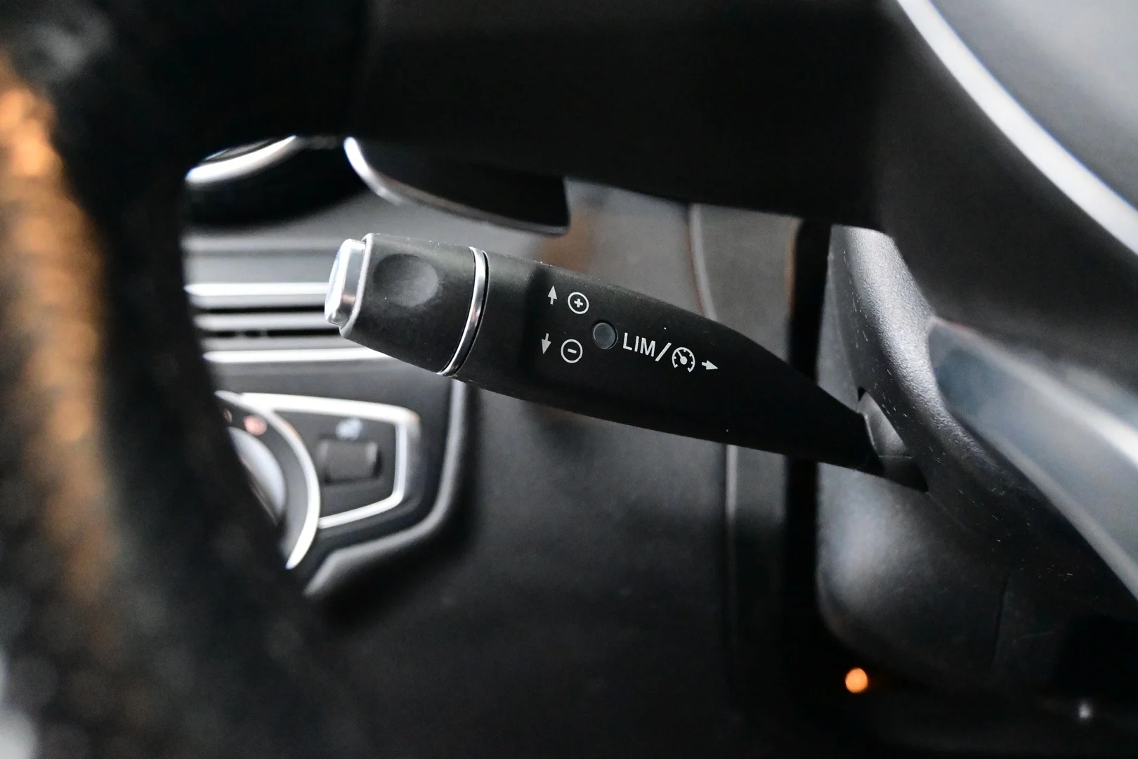 Car Image - 5jmCRA1C3QIBb4UyaZY7Vb