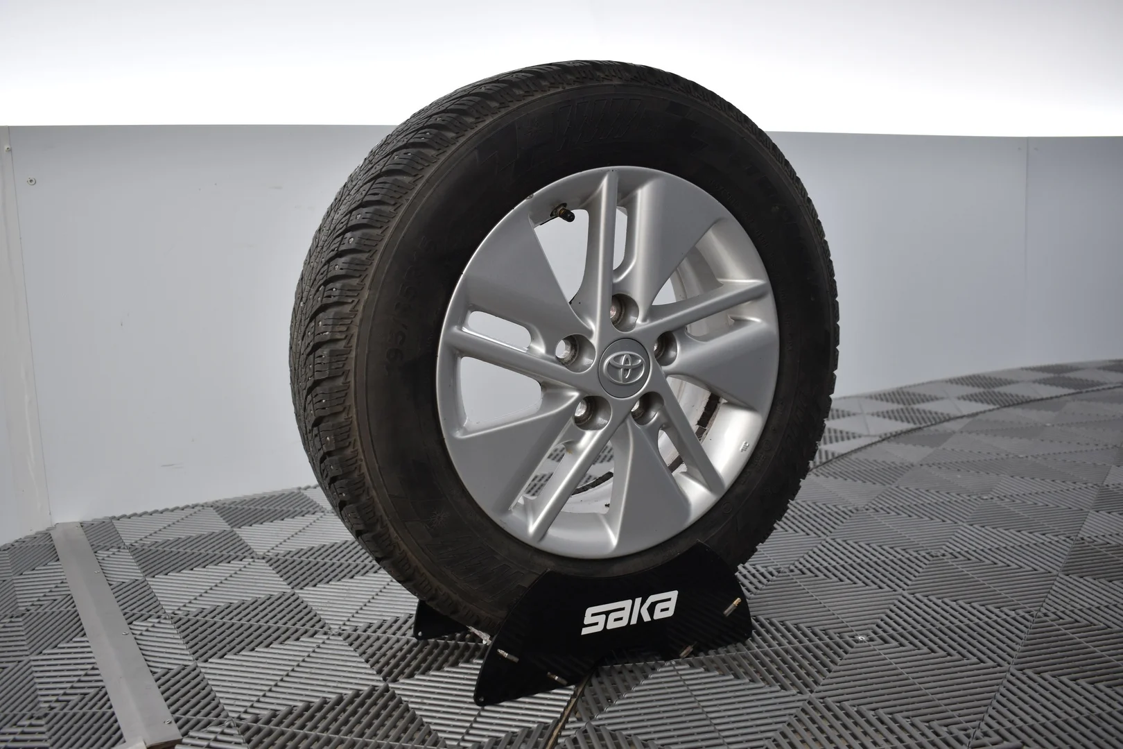 Car Image - Pro6vgZHHrQtAVSrSvx3p