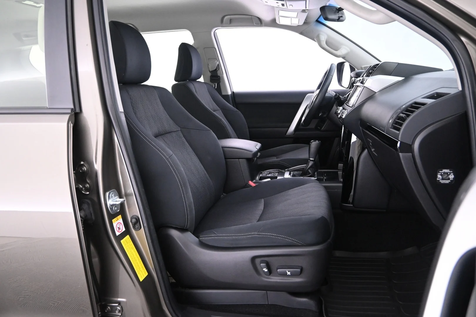 Car Image - 1HSjvxn1HMTnLYO8BEGuPN
