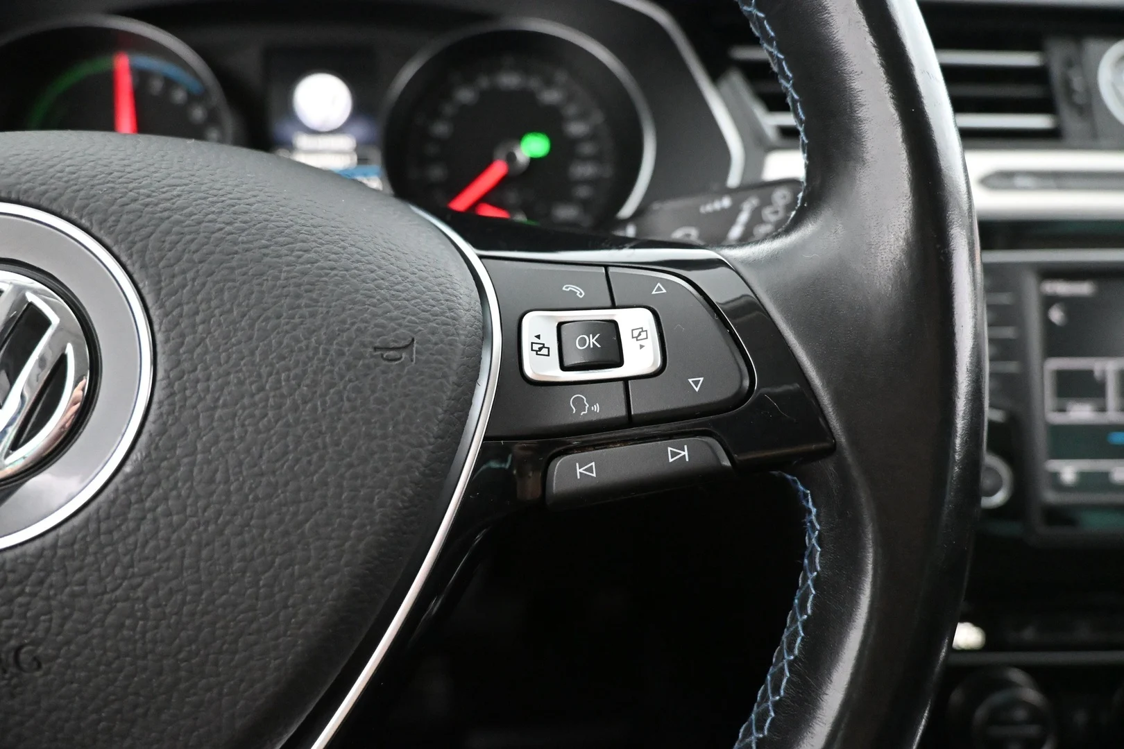Car Image - elLwDNQamEGFWseukfODH