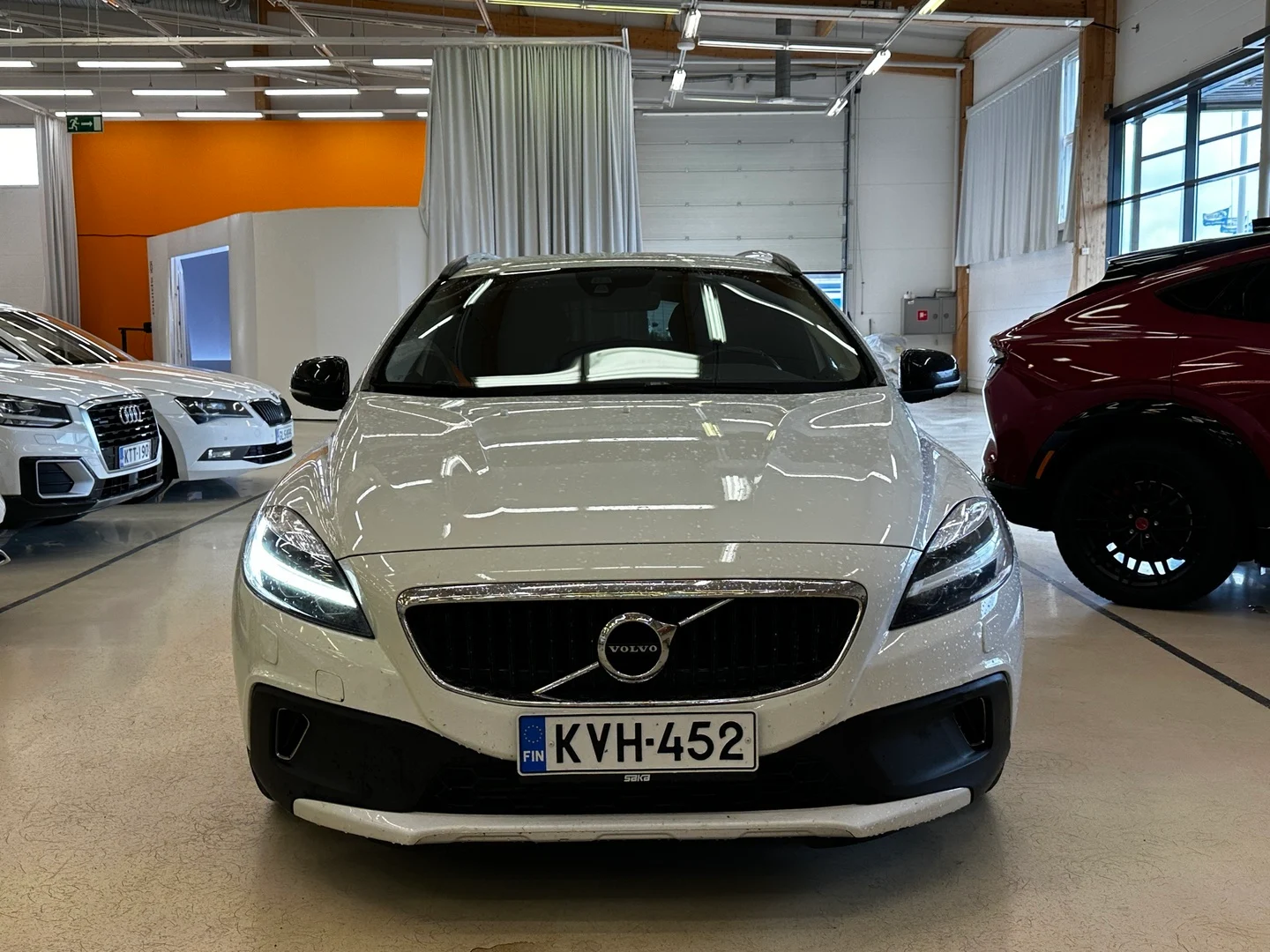 Car Image - ILI1TAR0tSTJse90urzea