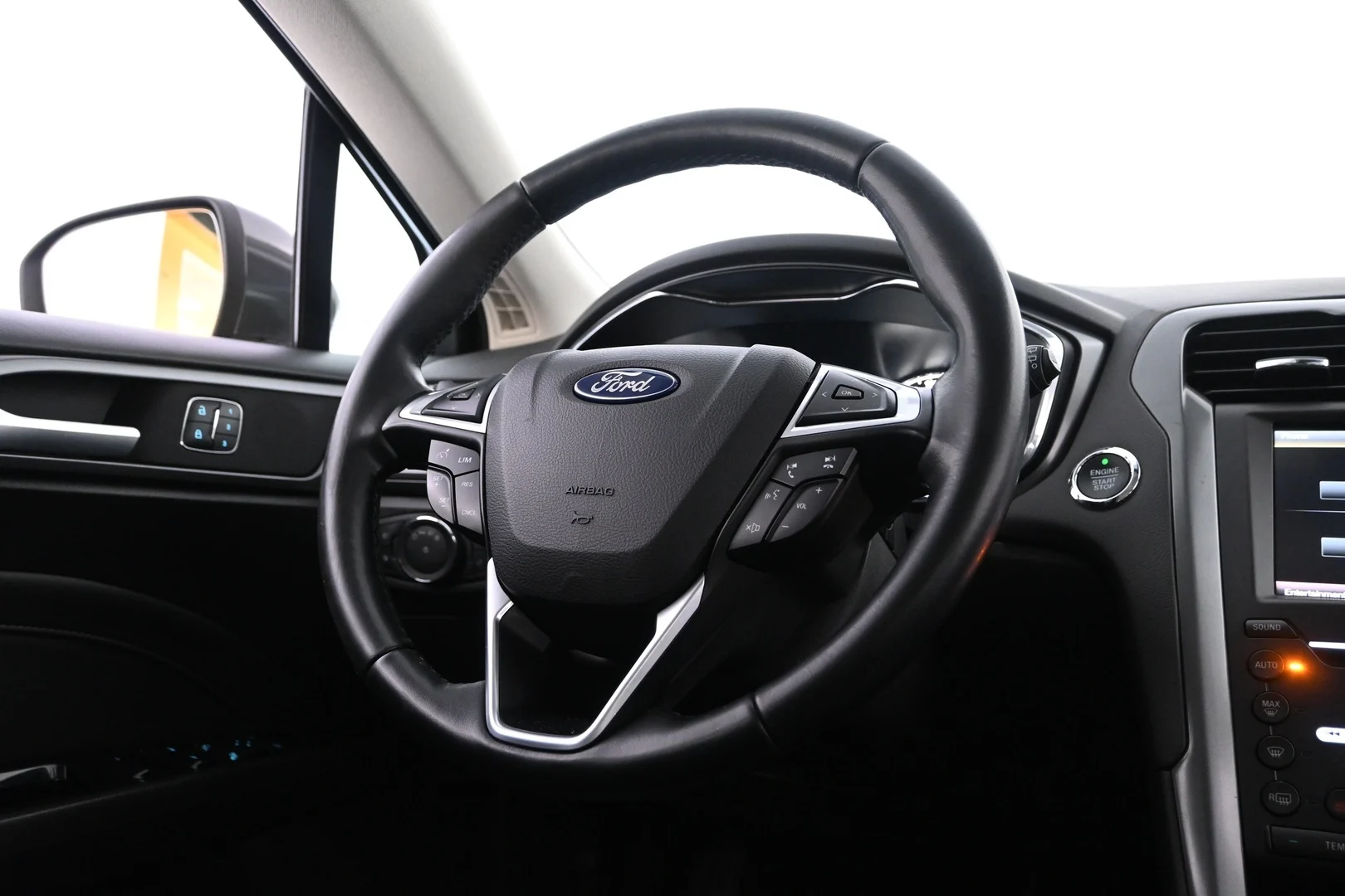 Car Image - 7v3cQCbgGuTOZDoU31qJby