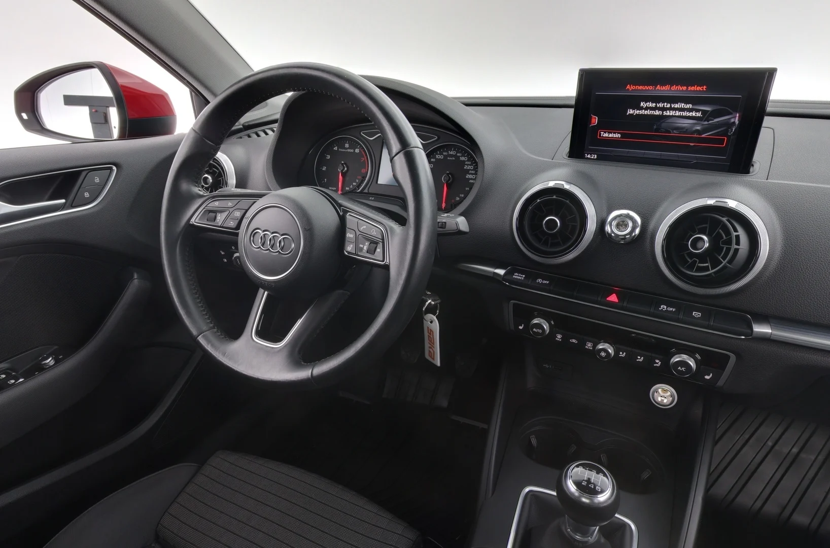 Car Image - 78SYhYMZEpzbM2hbWEO3Du