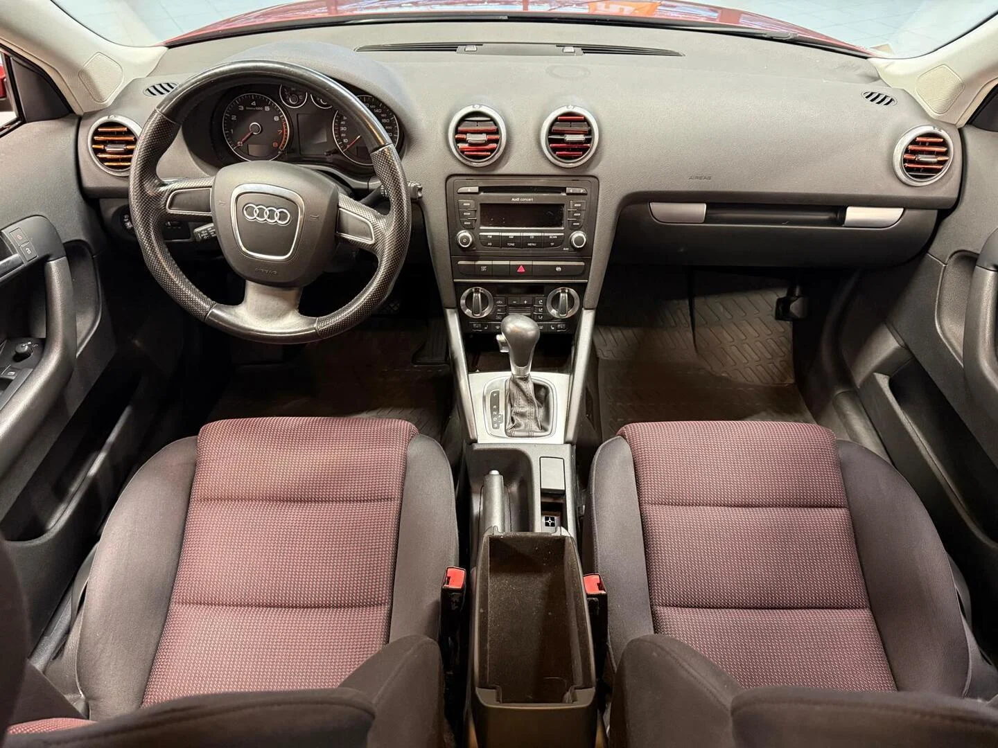Car Image - 4HGgM8LWHyuorE8u3n4vv5
