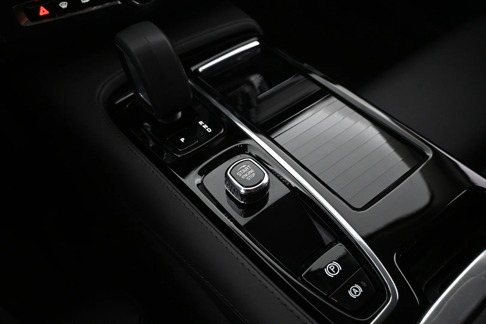 Car Image - 2DhWmu8O5qug3Yfp3sq0je