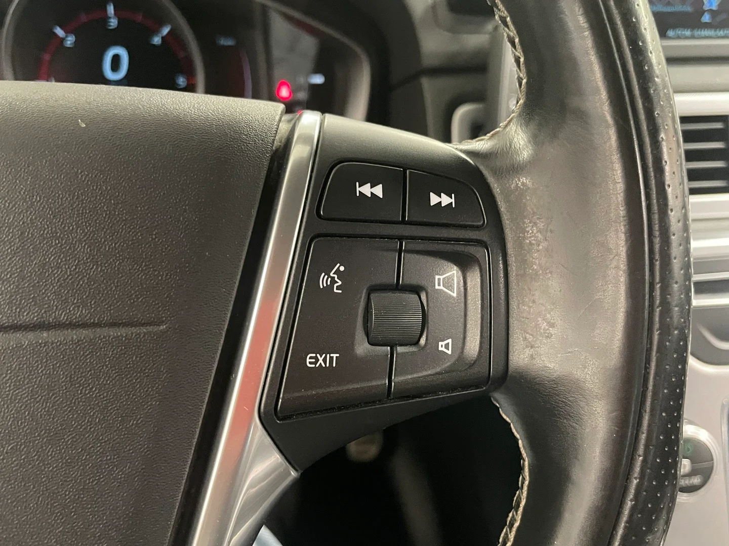 Car Image - 6ORjfSKQeWcbRabTe365si