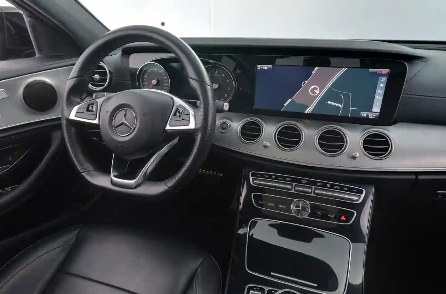 Car Image - 7IKRQO6GmrScPINeXgvHig