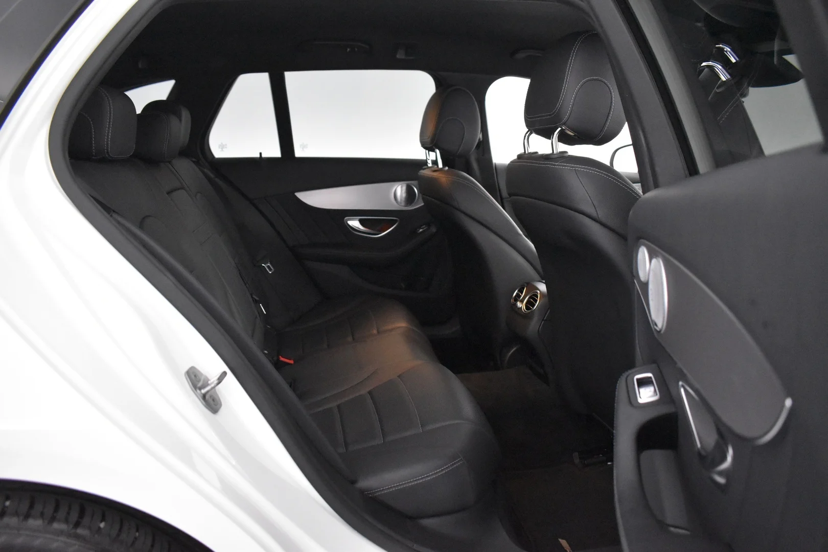 Car Image - c0tGkWMzcHbhuAUIJ9Jyy