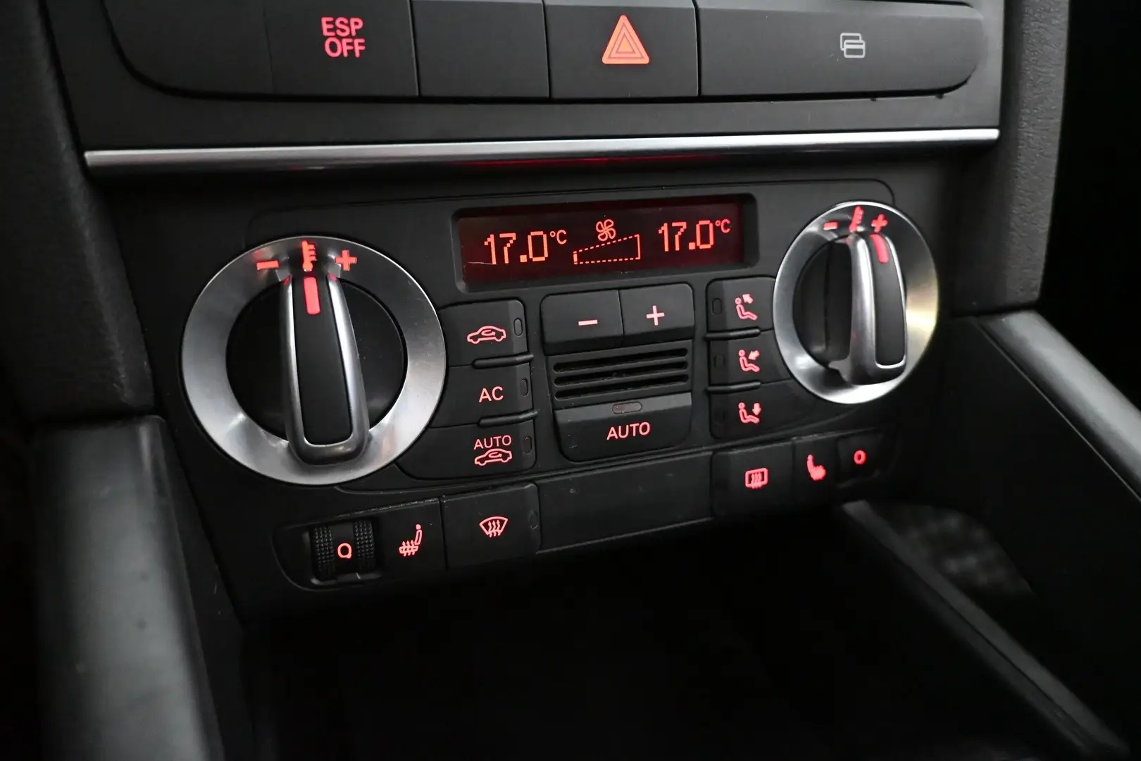 Car Image - 77i0YOQxEd3REugvMcAYaY
