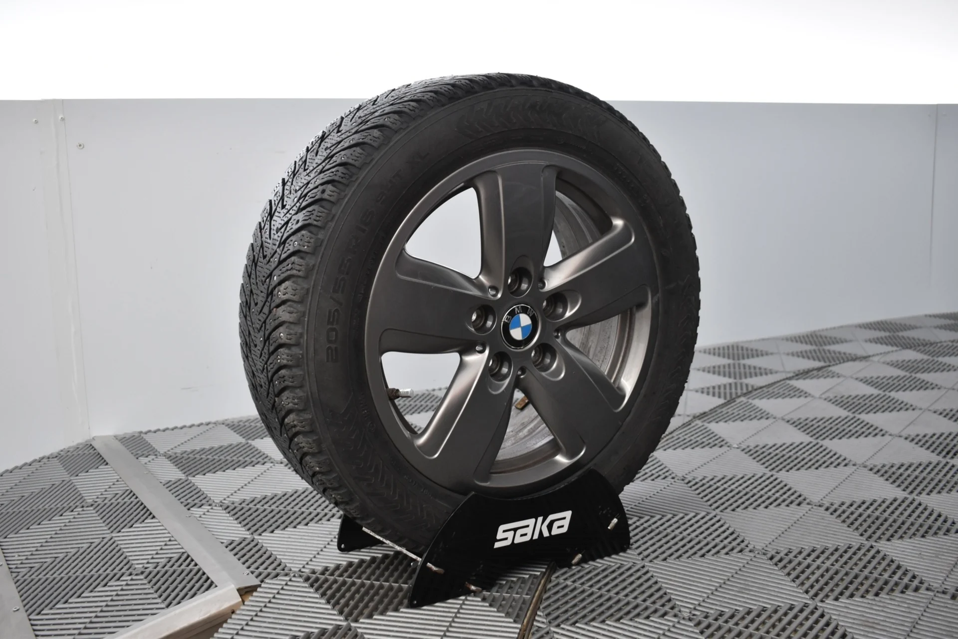 Car Image - 4cJgR3kpMLMRq0reUd3NAg