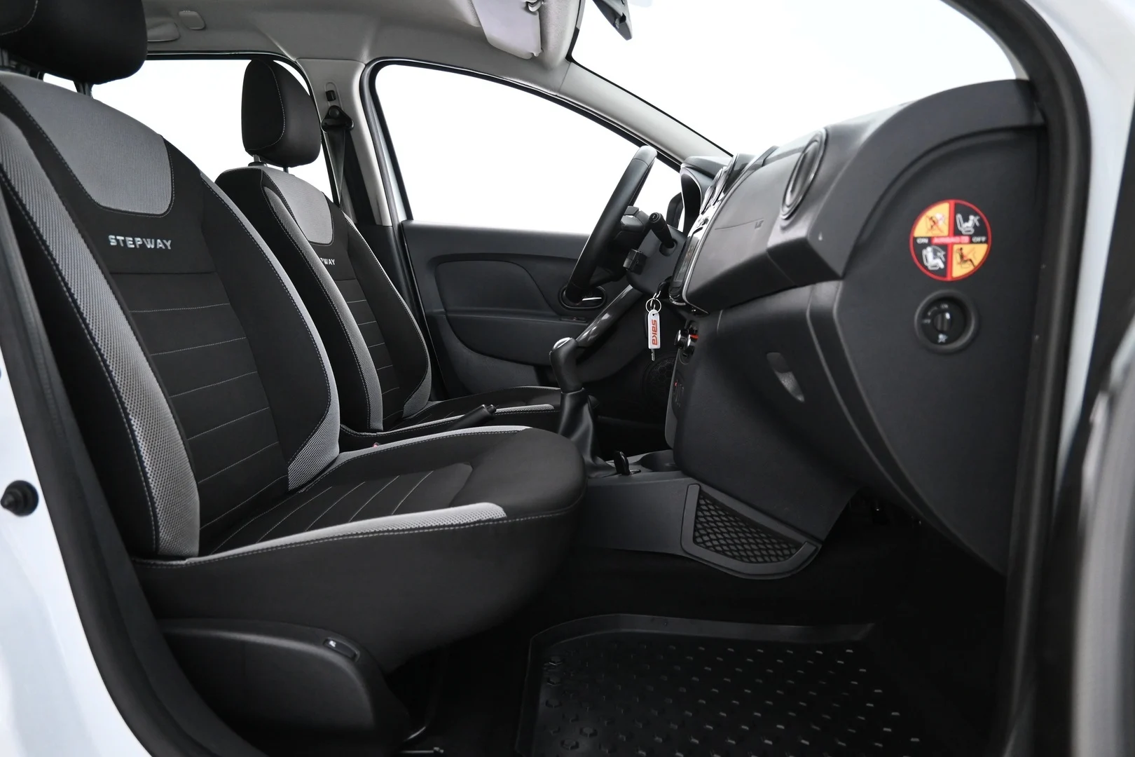 Car Image - 726ecYVQSsBqvZOjv7vS2J