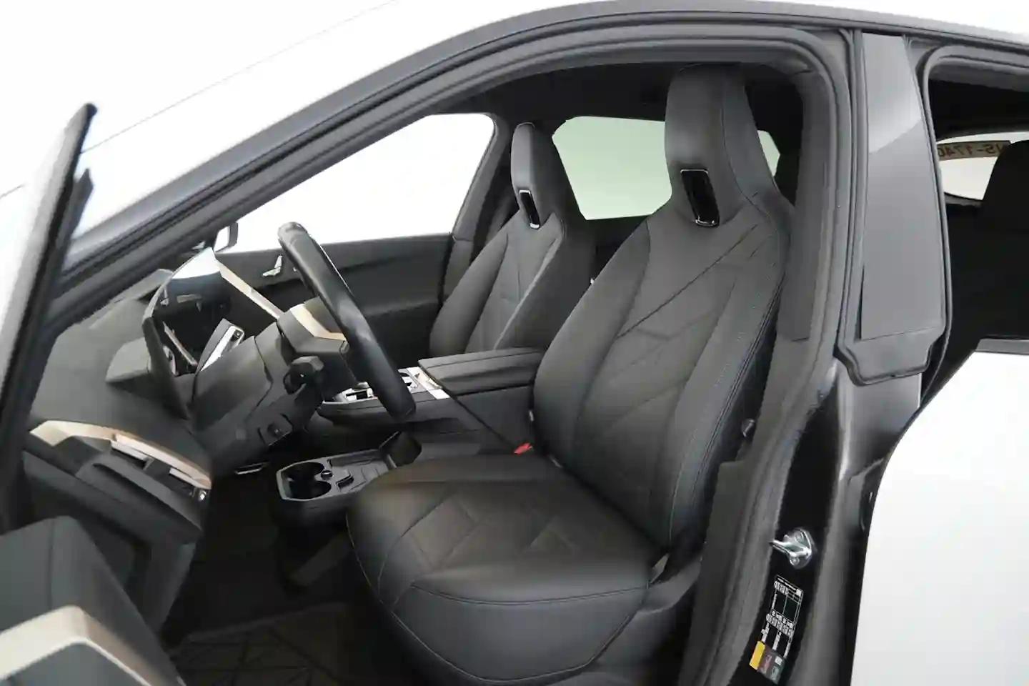 Car Image - 3z4kraPAMUMdFH9uow2ODB