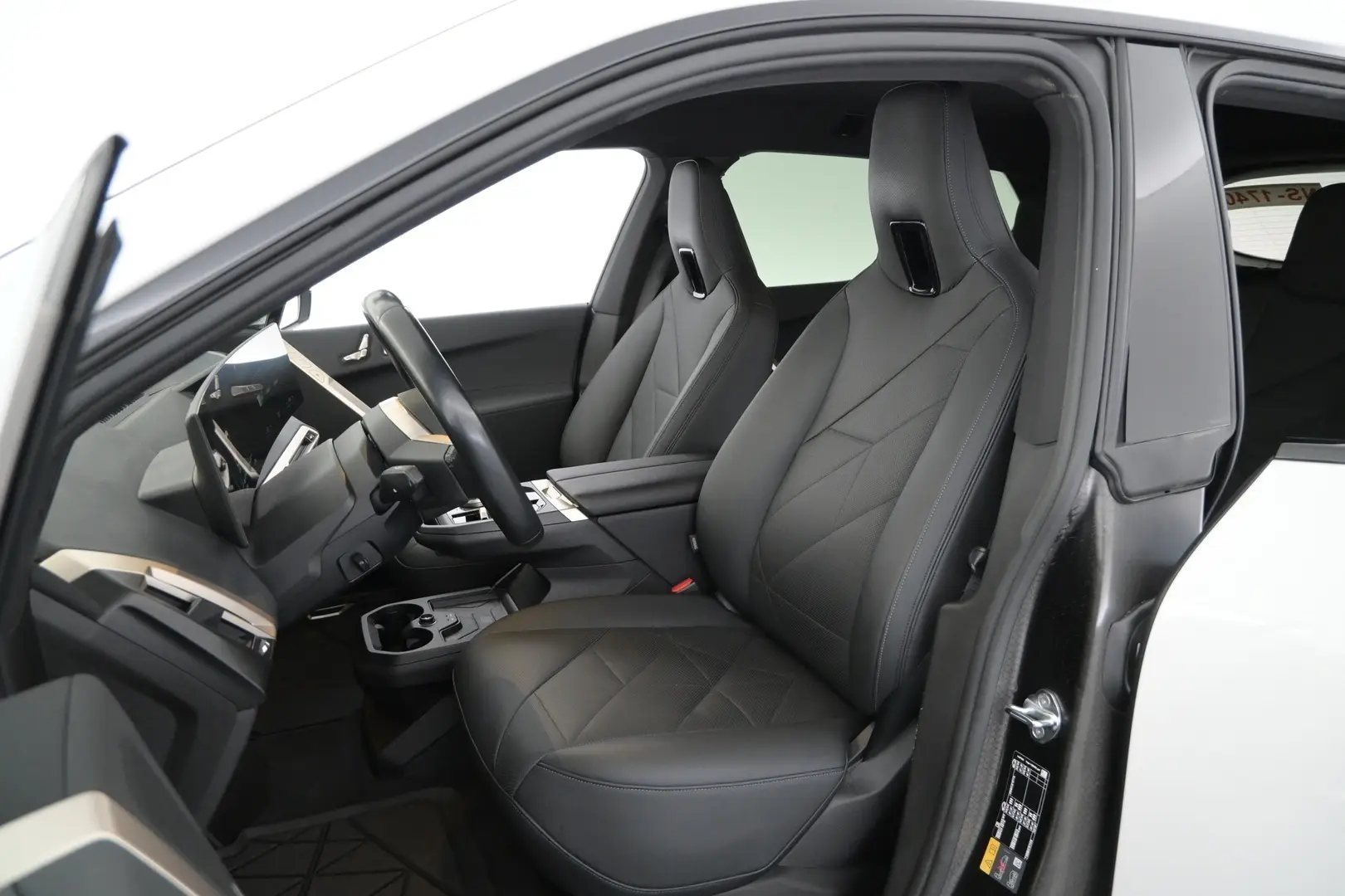 Car Image - 3z4kraPAMUMdFH9uow2ODB