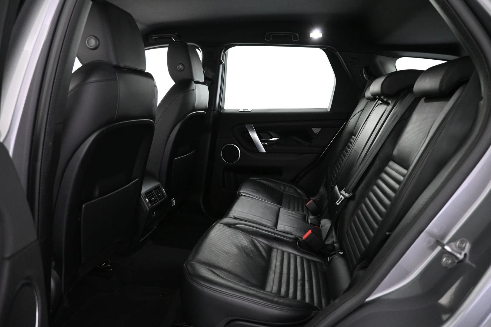 Car Image - AkocRX3IejD667T1syird