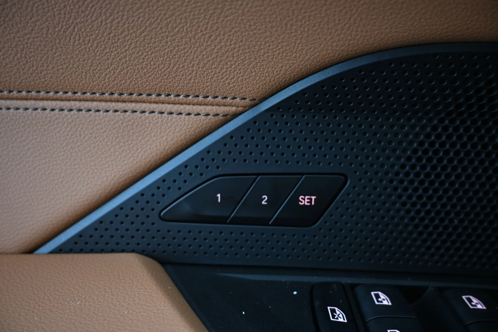 Car Image - 3OipEAFjXyLf0DoEVvckme