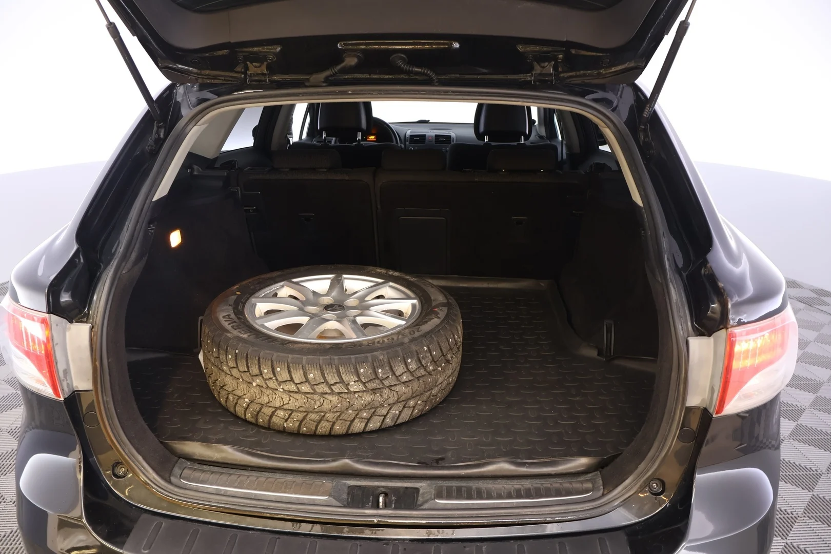 Car Image - 1DzLVBs8lRUdcrNyEjTCSj