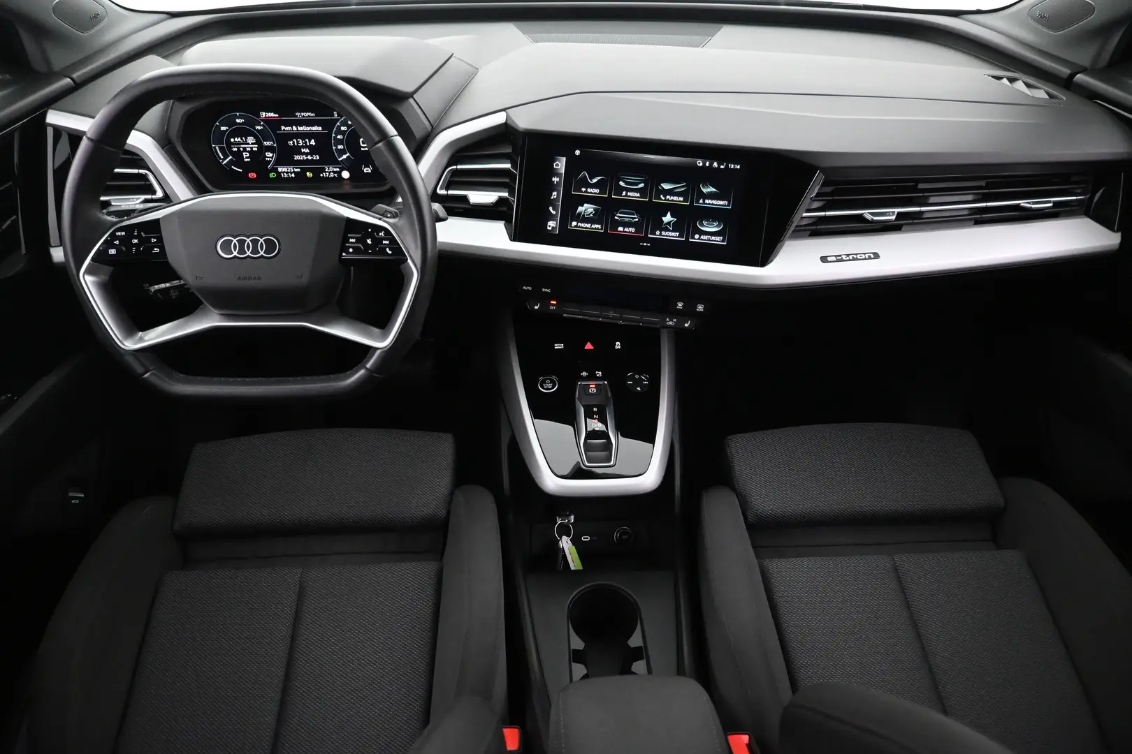 Car Image - 4v81kHMqxU1VzlkBV3450x