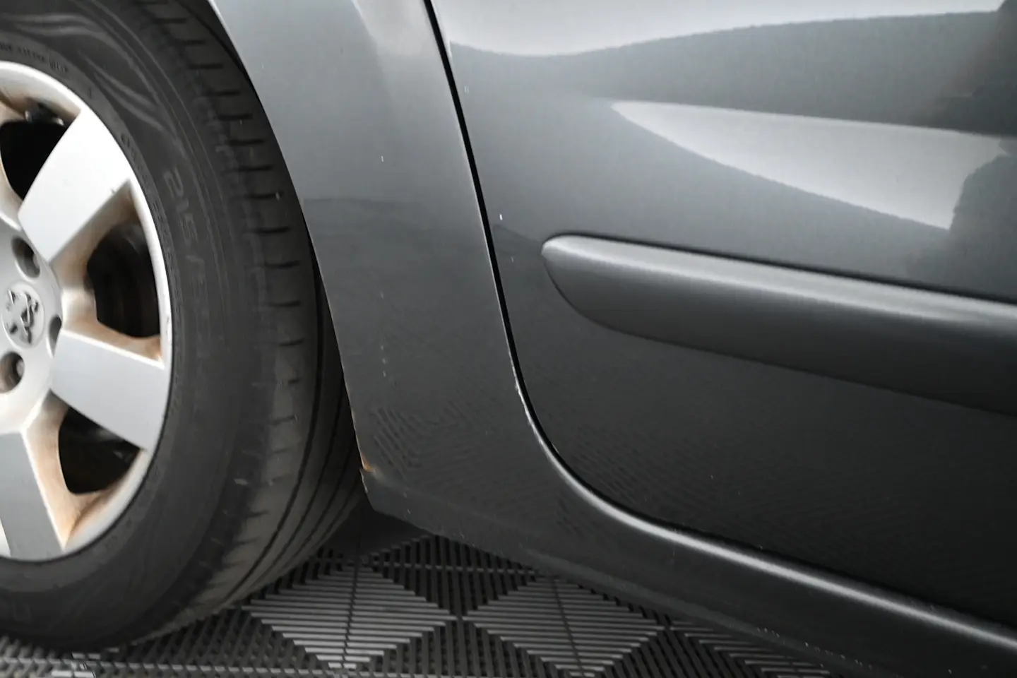 Car Image - 4n4Kqp7qQlb2HkvzOX5DQw