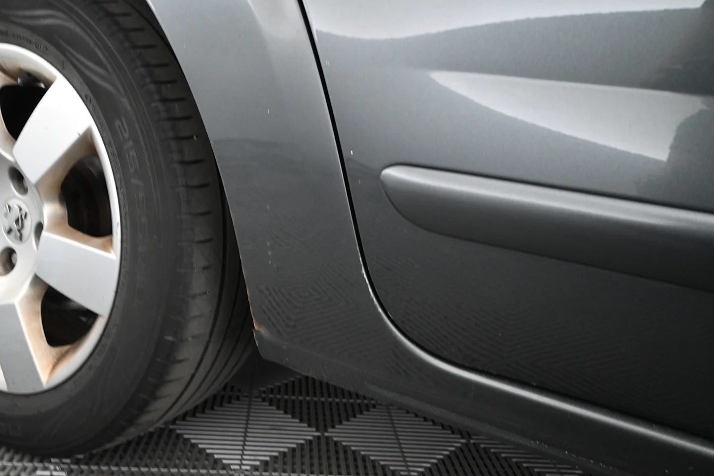 Car Image - 4n4Kqp7qQlb2HkvzOX5DQw