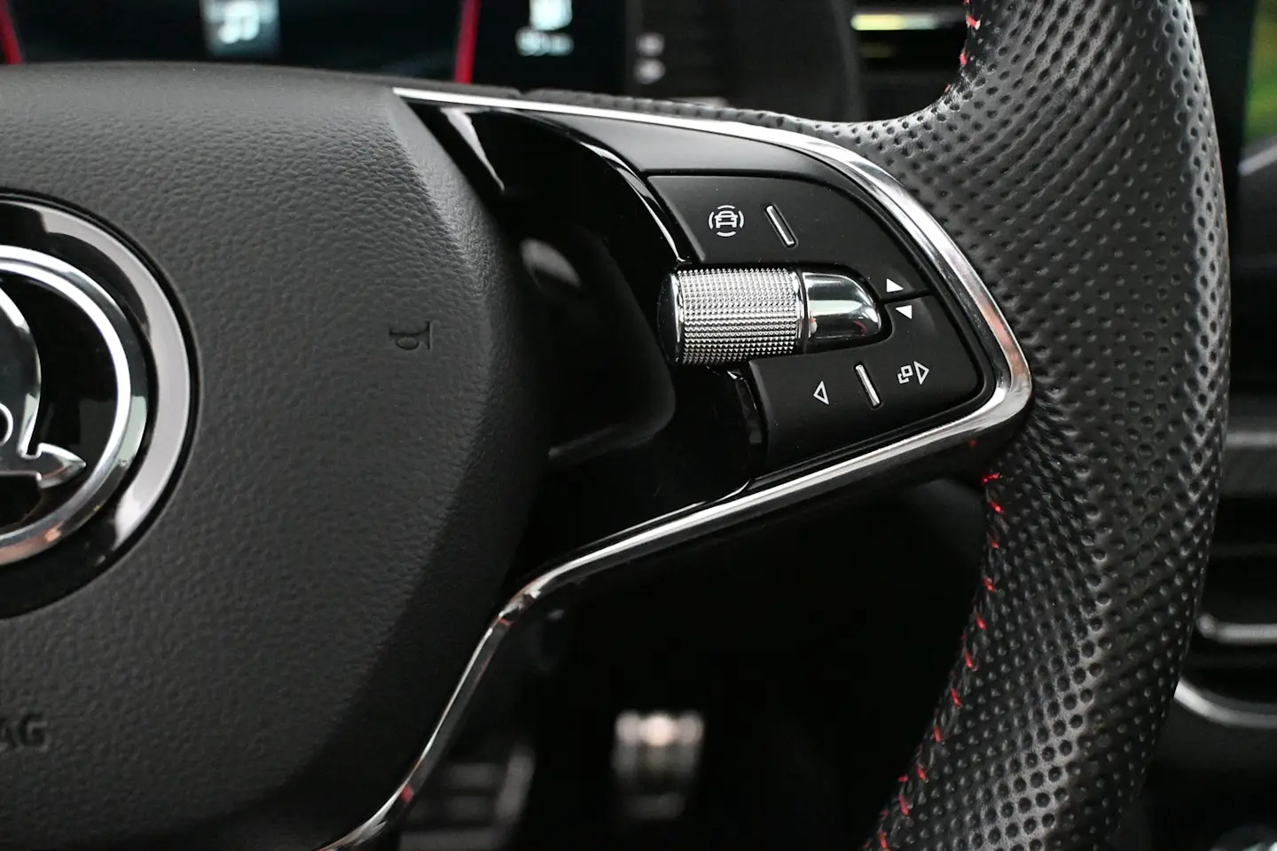 Car Image - tdSj9zXiWqsO8HjCrzc9R