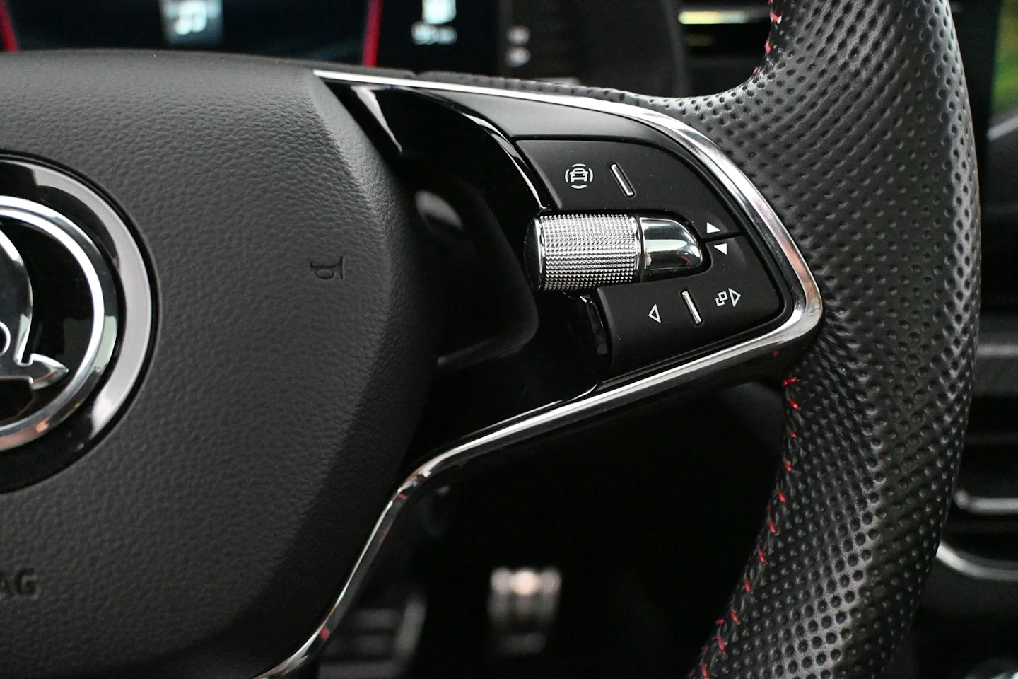 Car Image - tdSj9zXiWqsO8HjCrzc9R