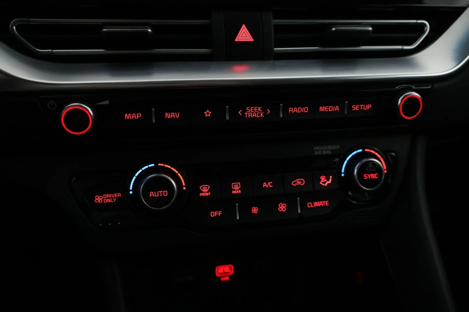 Car Image - 1AxHuE1o3hVcBGklqWi4FH
