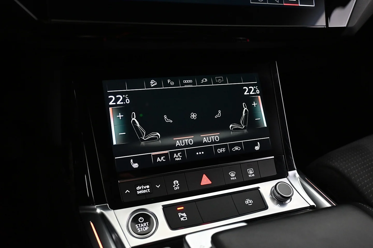 Car Image - qCFw3IG80JzlBlsNaRP2e