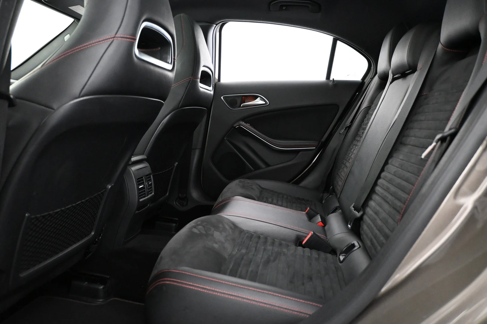 Car Image - VmL7blPMwk2ScW4DVkJGO