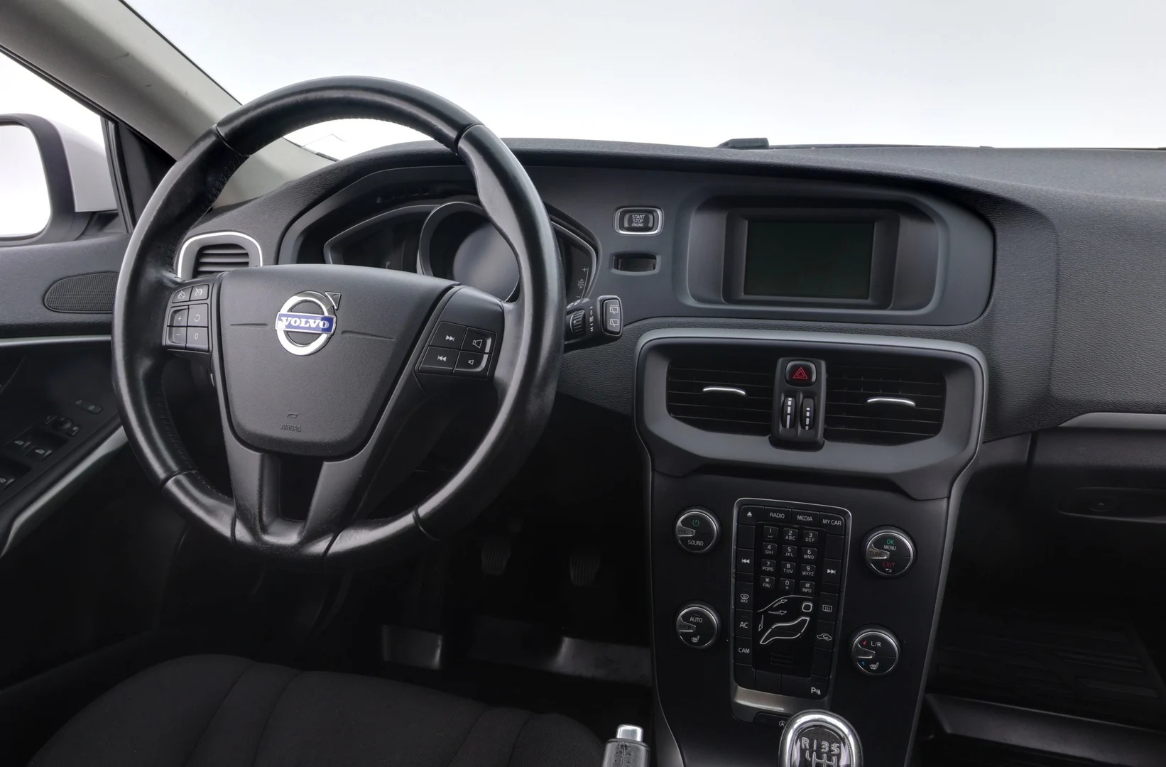 Car Image - 3mbiOmjdNILHF9fcxYU4xo
