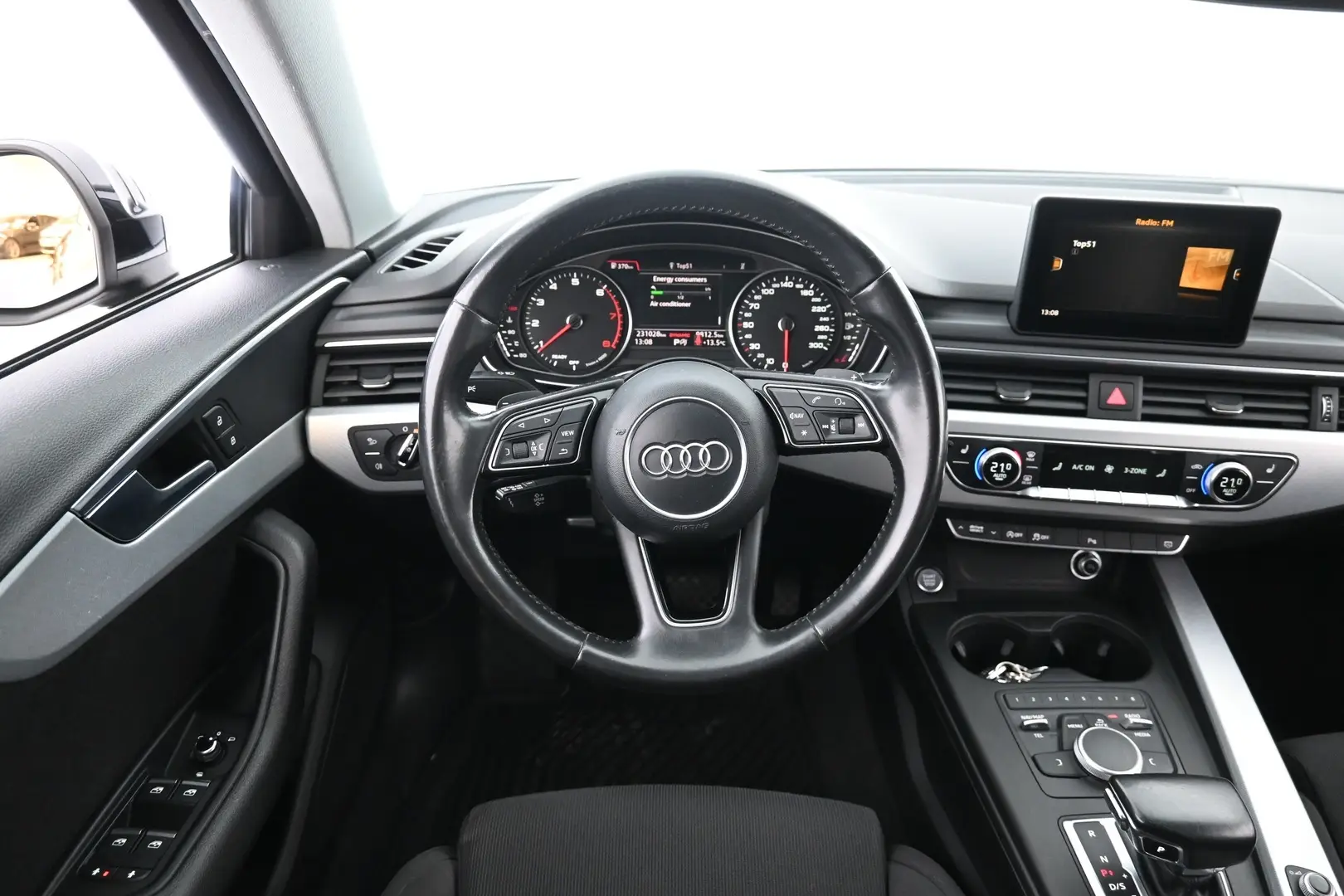 Car Image - 2AuZCckpBUn40JAX9RNe4K