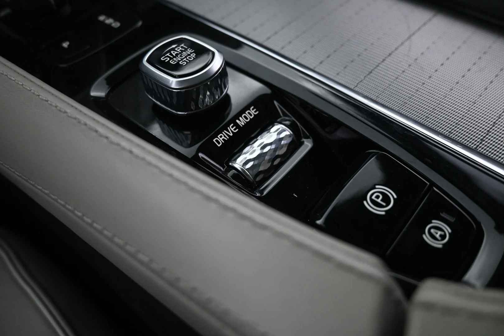 Car Image - 1xMxgcidORVveUy3rHwXhL