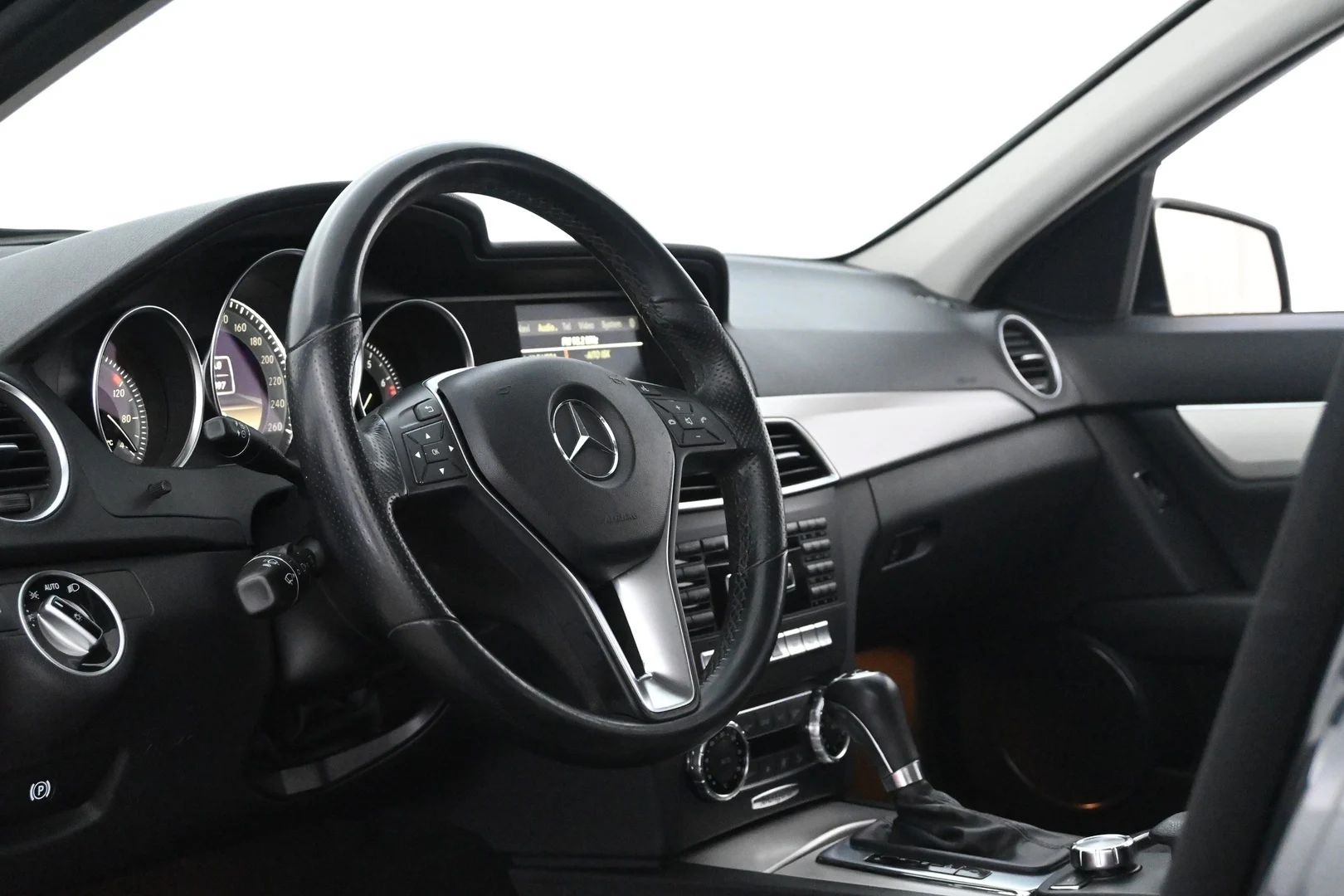 Car Image - 4J4ic9ndNA8BPlkPSetw9P