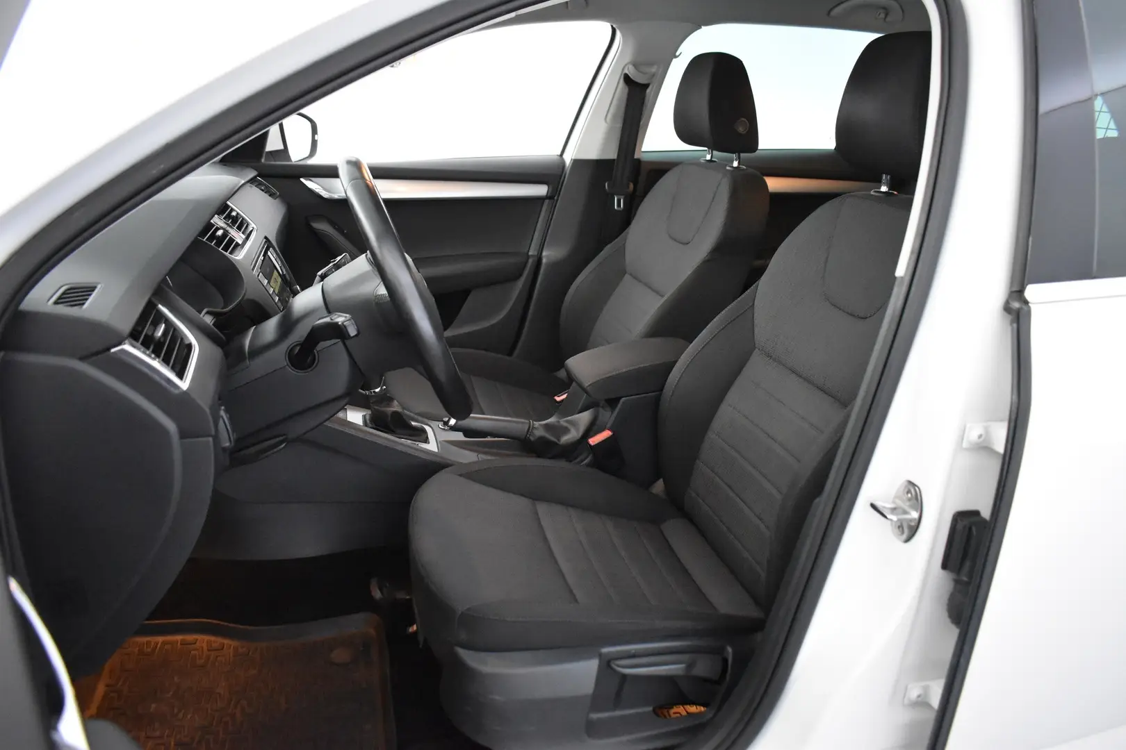 Car Image - 16l94U2oEwTNfx0UoTmARB
