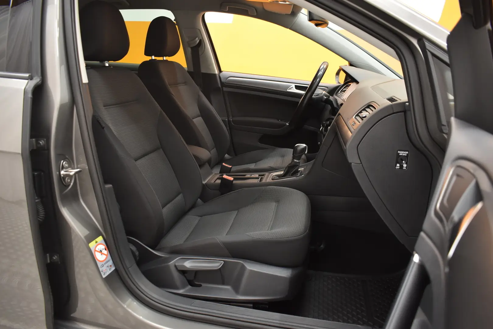 Car Image - 1HmW9OtK8XGtyVK6OxjSyP