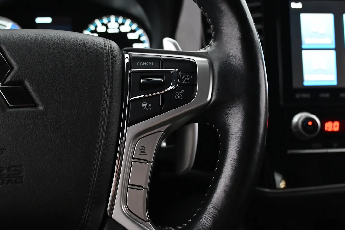 Car Image - 2TA5R7STDHfC6N9dbr8L6S