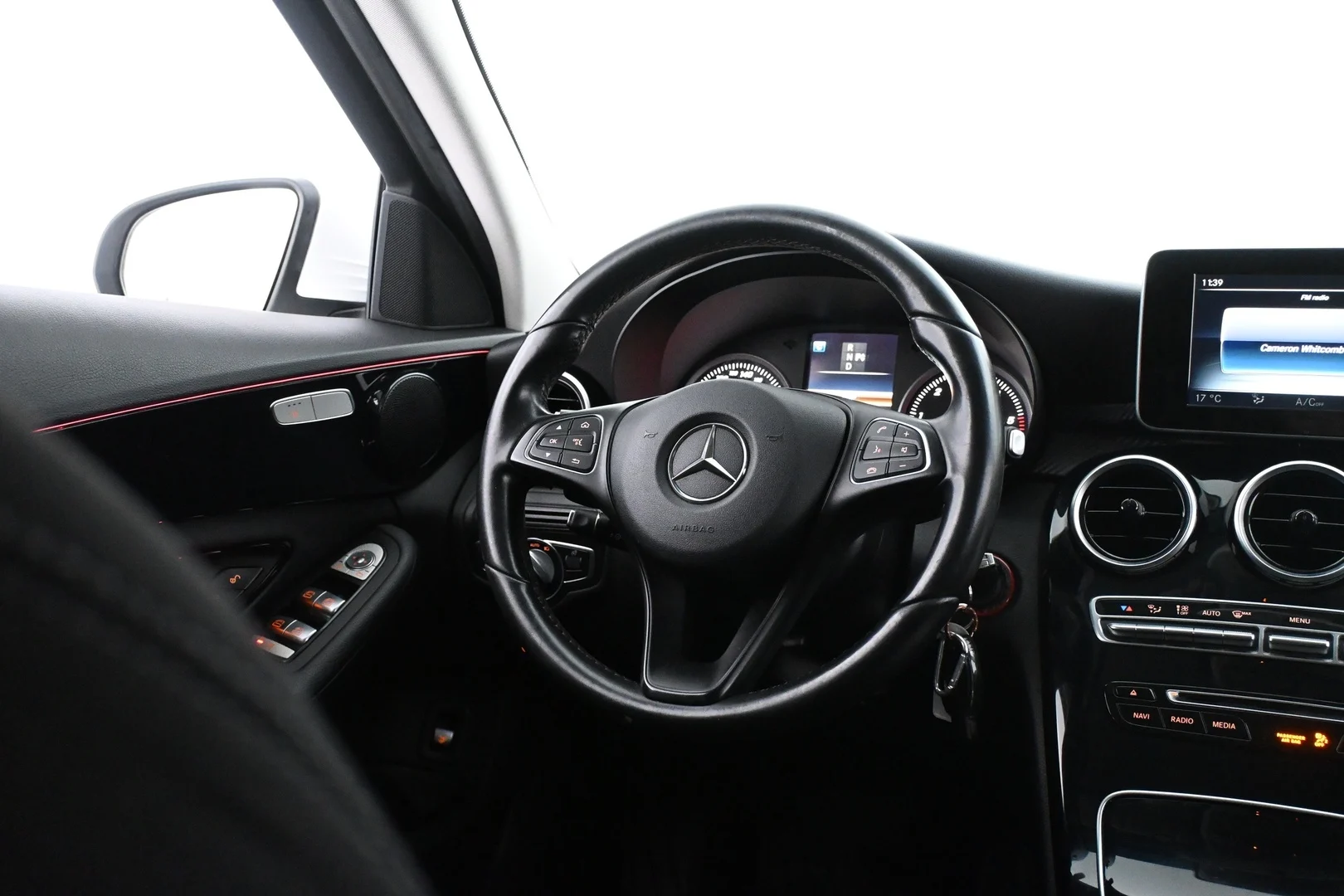 Car Image - 29F2Ml1JerppW0YM3TFuTQ